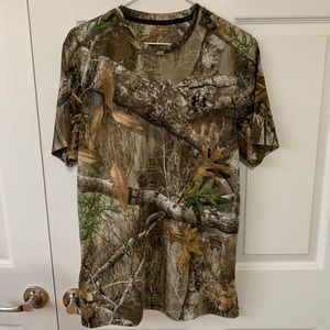 Under Armour camo threadborne shirt